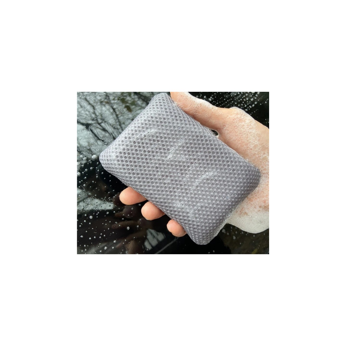 Microfiber sponge for aircraft cleaning