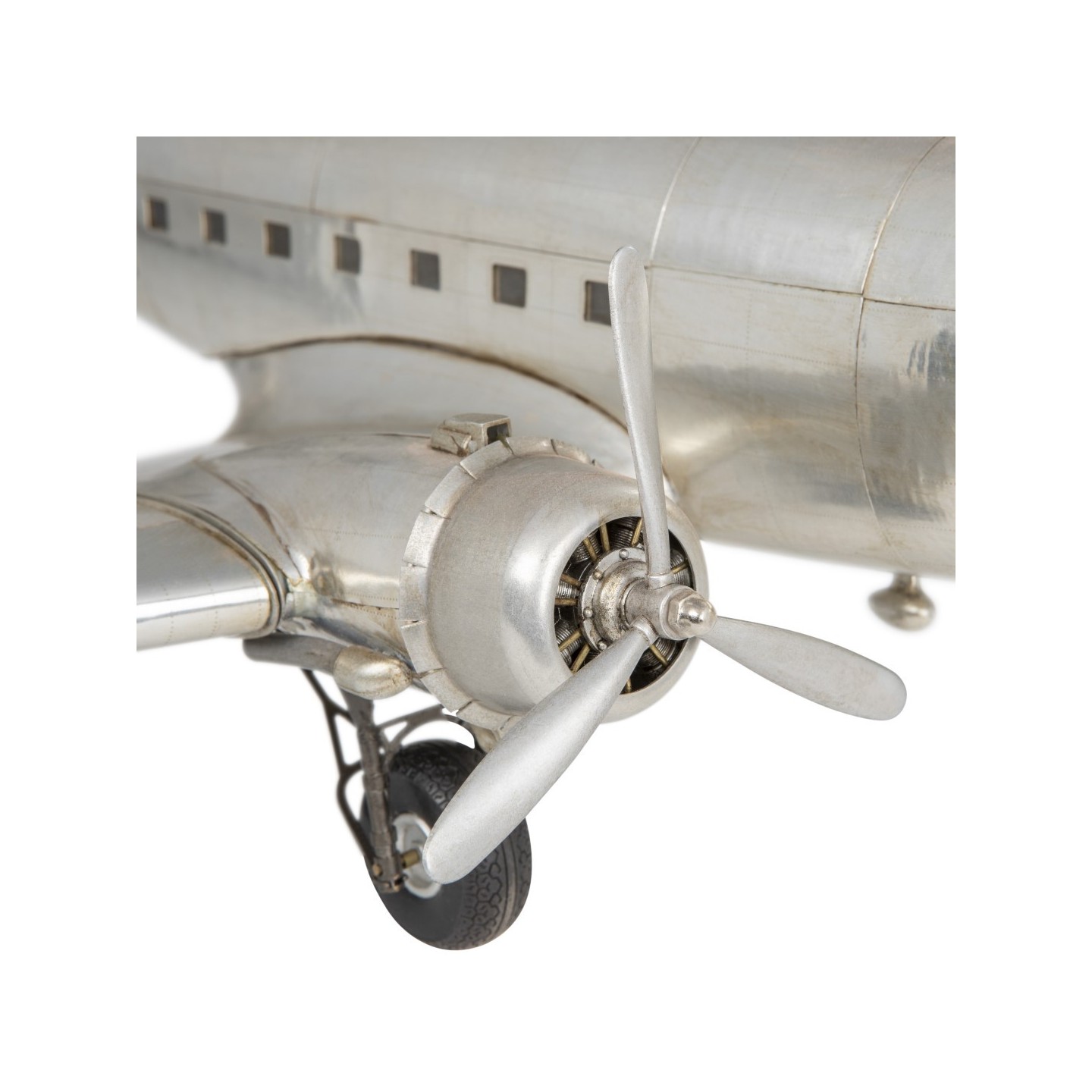 Douglas DC-3