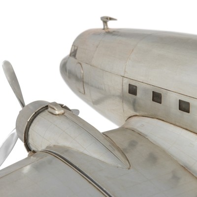 Douglas DC-3